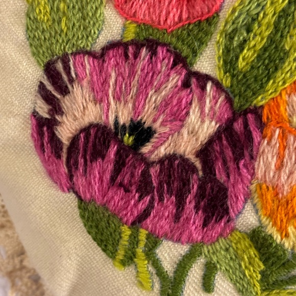 VINTAGE PILLOW CREWELWORK NEEDLEWORK TULIPS - Picture 5 of 8